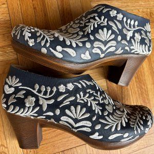 Stella low heel embroidered Mexican wedges